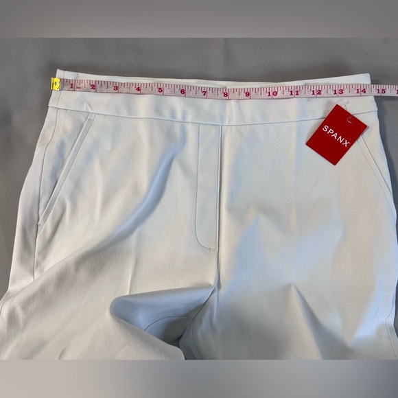 New SPANX Silver Linings Kick Flare Pull-on Pants size Medium in Classic White - Picture 9 of 16